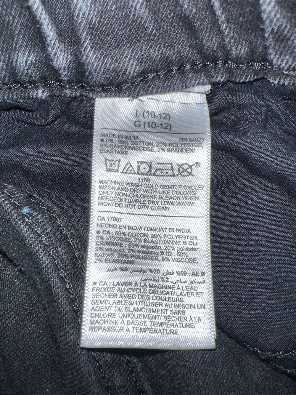 Old Navy Black Washed Denim Shorts with Frayed Hem - Picture 4 of 4